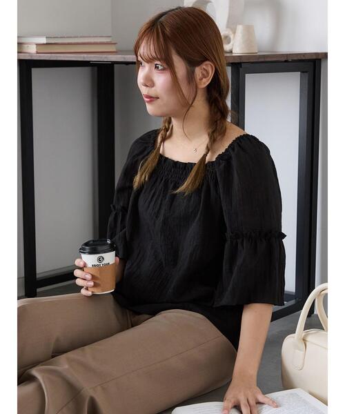 ehka sopo（エヘカソポ）の「スクエアネックフレアーブラウス（シャツ/ブラウス・レディース・キナリ/ブラック/ピンク・F）」の2枚目の写真