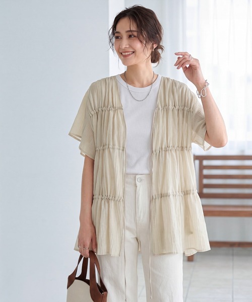 STYLE DELI(スタイルデリ)の「ダブルガーゼシフォンのリボン留めチュニックカーディガン(シャツ/ブラウス・レディース・ブラック/ライトベージュ・FREE)」の4枚目の写真