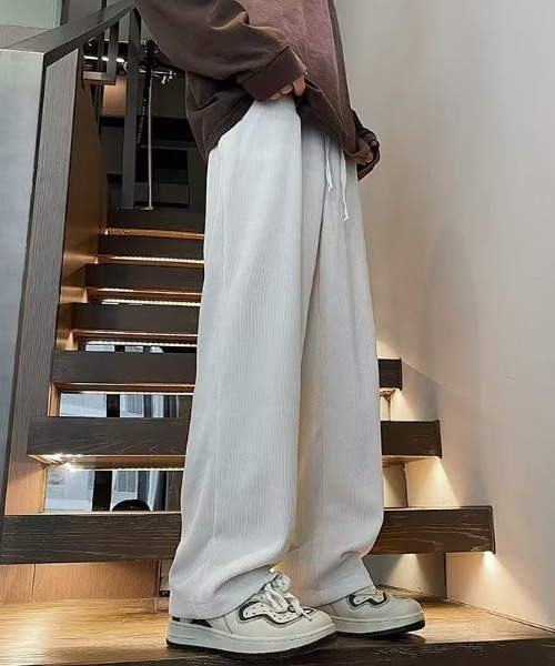 メンズのその他パンツ（ホワイト/白色系・コーデュロイ）ファッション
