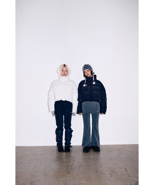 Smyeon(スミョン)の「Stand collar short volume jacket/スタンドカラーショートボリュームジャケット(ダウンジャケット/コート・レディース・ブラック/ホワイト/ブラウン/ネイビー・FREE)」の10枚目の写真