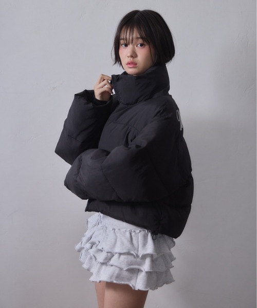 Smyeon(スミョン)の「Stand collar short volume jacket/スタンドカラーショートボリュームジャケット(ダウンジャケット/コート・レディース・ブラック/ホワイト/ブラウン/ネイビー・FREE)」の18枚目の写真