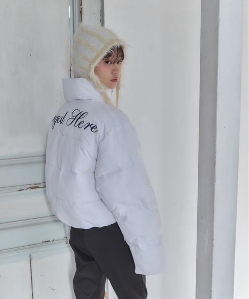 Smyeon(スミョン)の「Stand collar short volume jacket/スタンドカラーショートボリュームジャケット(ダウンジャケット/コート・レディース・ブラック/ホワイト/ブラウン/ネイビー・FREE)」の9枚目の写真