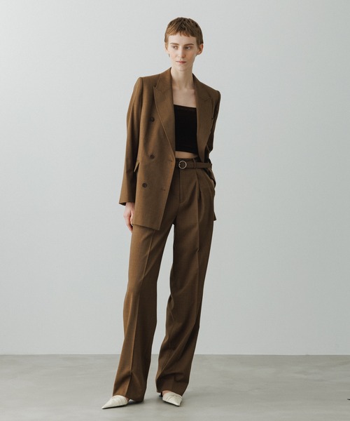 ADAM ET ROPE'（アダムエロペ）の「【EMOELLE】カップ付きベロアキャミソール（キャミソール・レディース・グレー/ブラウン系その他・FREE）」の21枚目の写真