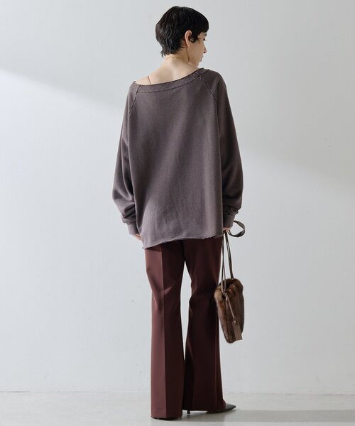 Whim Gazette(ウィムガゼット)の「オフショル裏毛プルオーバー(スウェット・レディース・チャコールグレー/ブラウン/ベージュ・FREE)」の17枚目の写真