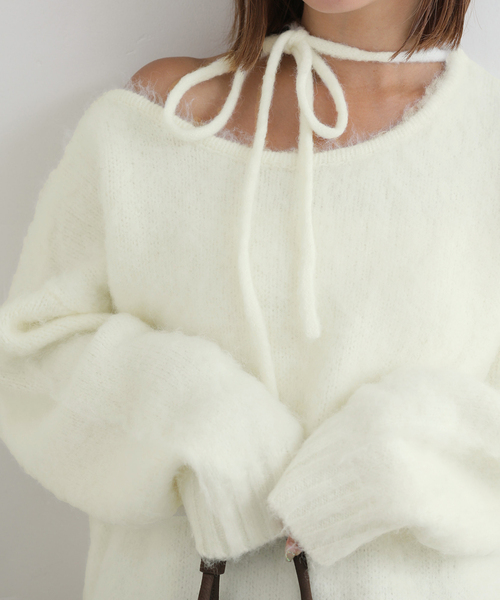 U by SPICK&SPAN(ユーバイスピックアンドスパン)の「アシメオフショルシャギーニット(ニット/セーター・レディース・ホワイト/ブラウン・FREE)」の15枚目の写真