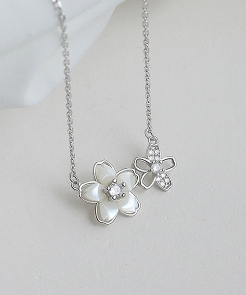 Lace Ladies（レースレディース）の「ツイン フラワー モチーフ ビジュー ネックレス（ネックレス・レディース・シルバー/ゴールド・FREE）」の18枚目の写真