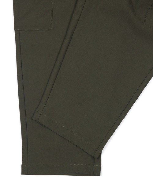 LANVIN en Bleu（ランバンオンブルー）の「ライトポンチ ジャージ素材 クロップド カーゴパンツ（カーゴパンツ・メンズ・ネイビー/カーキ・50/48/46/52）」の6枚目の写真
