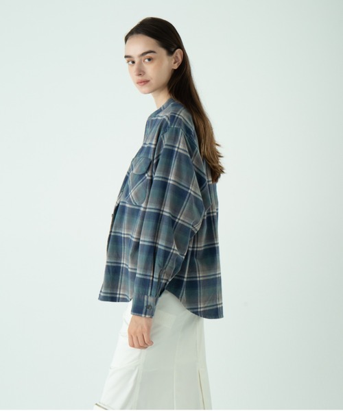 PENDLETON(ペンドルトン)の「ドルマンシャツ(シャツ/ブラウス・レディース・コーラルピンク/グリーン系その他/サックスブルー/ブルー系その他2/アイボリー・ONE SIZE)」の9枚目の写真