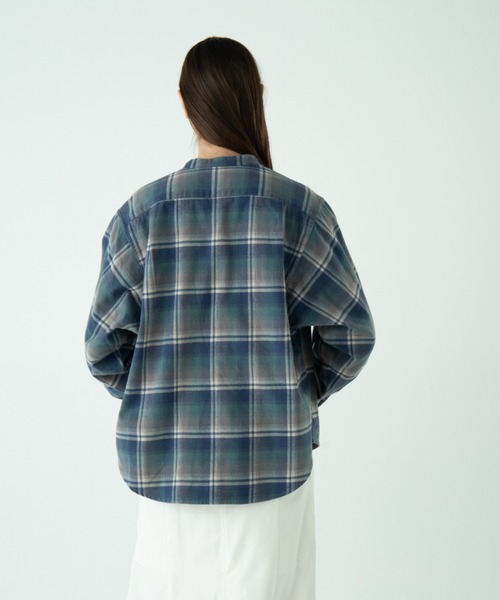 PENDLETON(ペンドルトン)の「ドルマンシャツ(シャツ/ブラウス・レディース・コーラルピンク/グリーン系その他/サックスブルー/ブルー系その他2/アイボリー・ONE SIZE)」の10枚目の写真