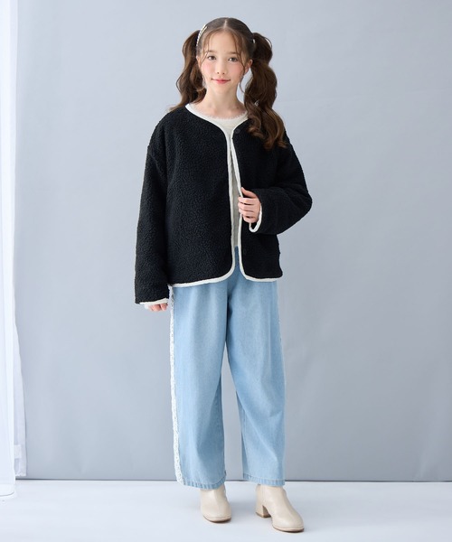 Amourire girl（アムリールガール）の「ボア×キルティング リバーシブル中綿ジャケット（ブルゾン・キッズ・ブラック/オフホワイト・130cm/140cm/150cm/160cm）」の6枚目の写真