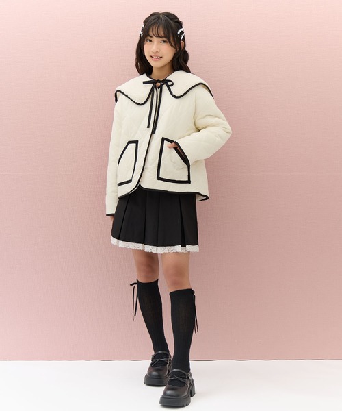 Amourire girl（アムリールガール）の「ボア×キルティング リバーシブル中綿ジャケット（ブルゾン・キッズ・ブラック/オフホワイト・130cm/140cm/150cm/160cm）」の19枚目の写真