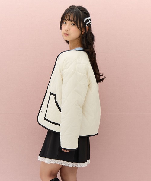 Amourire girl（アムリールガール）の「ボア×キルティング リバーシブル中綿ジャケット（ブルゾン・キッズ・ブラック/オフホワイト・130cm/140cm/150cm/160cm）」の16枚目の写真