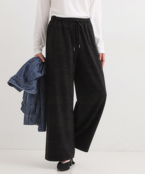 SHOO・LA・RUE（シューラルー）の「【S-LL/体型カバー】上品なとろみが魅力 イージーワイドパンツ（その他パンツ・レディース・ブラック/チャコールグレー・01/02/03/04）」の2枚目の写真