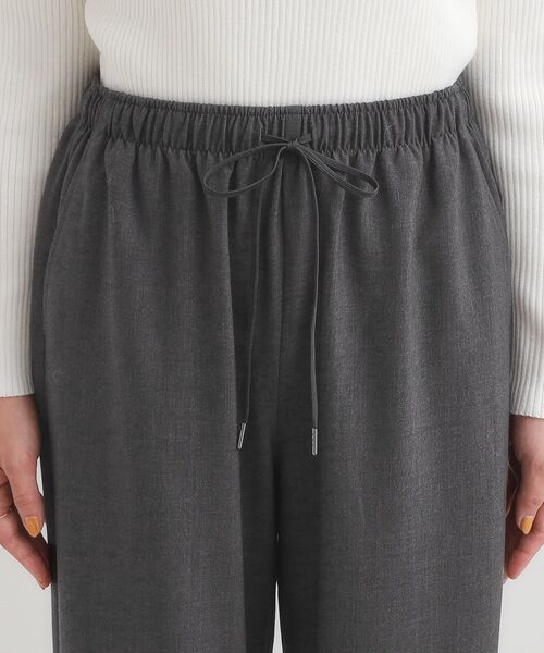 SHOO・LA・RUE（シューラルー）の「【S-LL/体型カバー】上品なとろみが魅力 イージーワイドパンツ（その他パンツ・レディース・ブラック/チャコールグレー・01/02/03/04）」の14枚目の写真