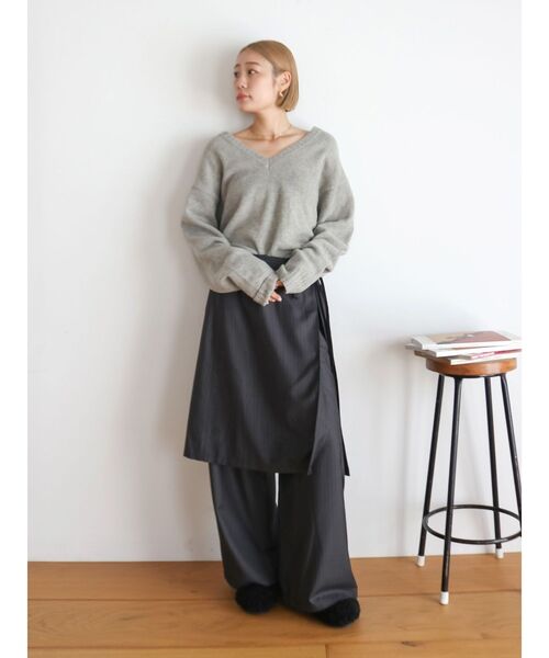 Ungrid（アングリッド）の「ラムウールVネックニット（ニット/セーター・レディース・ライトグレー/レッド/キャメル/アイボリー・FREE）」の22枚目の写真