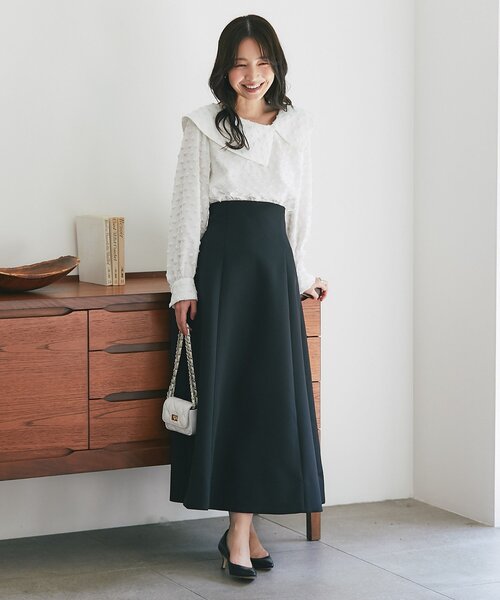 La boutique BonBon(ラブティックボンボン)の「【小顔見え】アシメビッグカラードットジャガードブラウス(シャツ/ブラウス・レディース・ホワイト/ネイビー・FREE)」の14枚目の写真