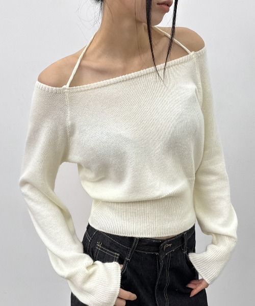 BLACKUP（ブラックアップ）の「[MADE] コチェナオフショルダーニット（ニット/セーター・レディース・ブラック/アイボリー・FREE）」の4枚目の写真