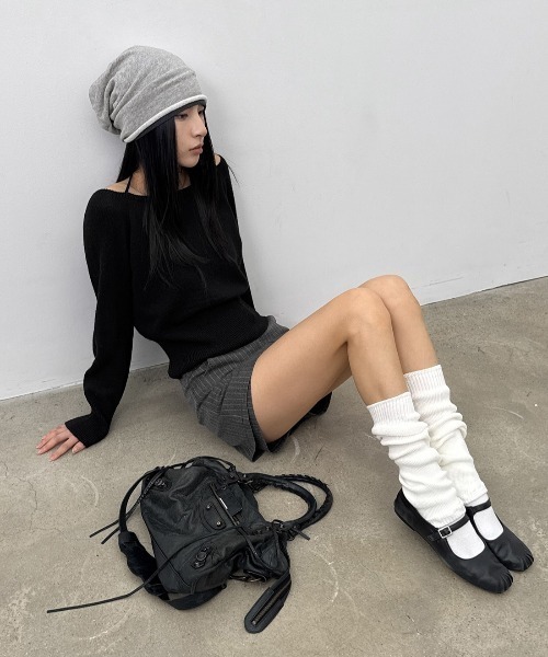 BLACKUP（ブラックアップ）の「[MADE] コチェナオフショルダーニット（ニット/セーター・レディース・ブラック/アイボリー・FREE）」の13枚目の写真