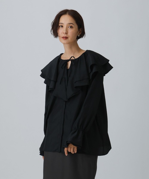 LEPSIM（レプシィム）の「フリルカラーブラウス　582431（シャツ/ブラウス・レディース・オフホワイト/ブラック・FREE）」の2枚目の写真