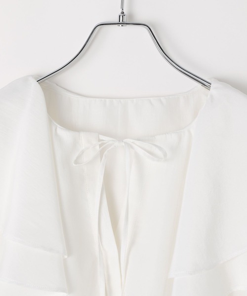 LEPSIM（レプシィム）の「フリルカラーブラウス　582431（シャツ/ブラウス・レディース・オフホワイト/ブラック・FREE）」の16枚目の写真