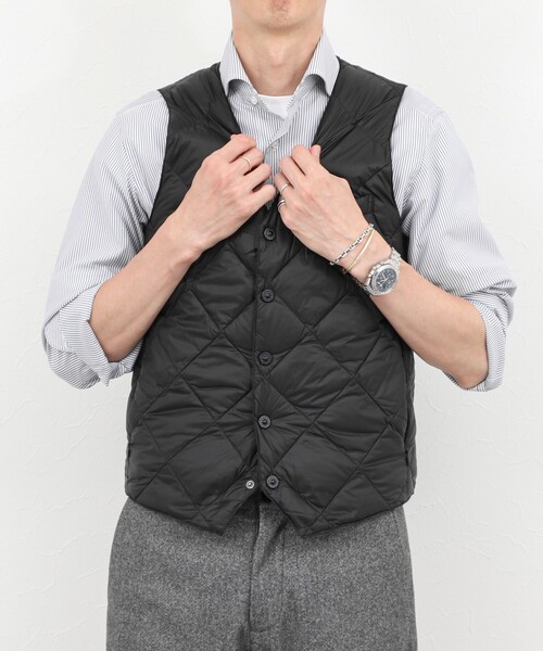 TAION(タイオン)の「《ビジカジ対応》【TAION/タイオン】SINGLE SNAP BUTTON DOWN GILET 25AW(ダウンベスト・メンズ・チャコールグレー/ブラック/ダークネイビー・XL/XXL/M/L)」の15枚目の写真
