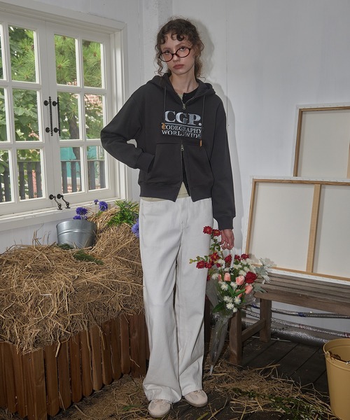 codegraphy(コードグラフィー)の「(Women) Square Point Hooded Zip-up CBEWWTC030(パーカー・レディース・アッシュグレー/スミクロ・SMALL/MEDIUM)」の12枚目の写真