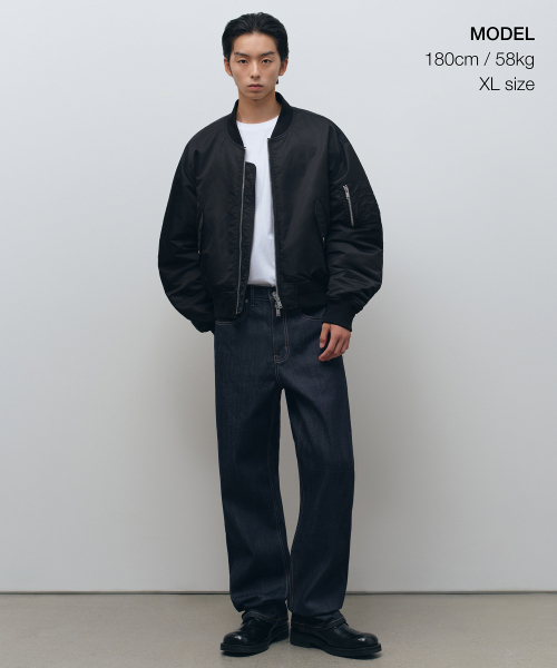 MUSINSA STANDARD（ムシンサスタンダード）の「ショートMA-1ボマージャケット[ブラック]（ブルゾン・メンズ・その他・MEDIUM/LARGE/X-LARGE/XX-LARGE）」の4枚目の写真