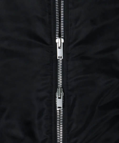 MUSINSA STANDARD（ムシンサスタンダード）の「ショートMA-1ボマージャケット[ブラック]（ブルゾン・メンズ・その他・MEDIUM/LARGE/X-LARGE/XX-LARGE）」の7枚目の写真