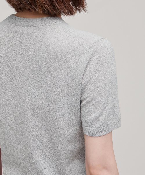 MUSINSA STANDARD WOMAN（ムシンサスタンダードウーマン）の「レディースクレープクルーネック半袖ニット[ライトグレー]（ニット/セーター・レディース・その他・X-SMALL/LARGE/MEDIUM）」の6枚目の写真