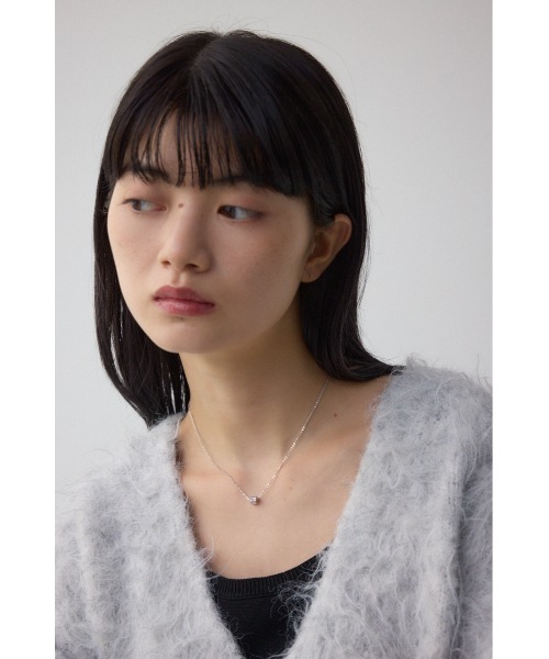 AZUL by moussy（アズールバイマウジー）の「ラインストーンクローバーネックレス（ネックレス・レディース・シルバー/ゴールド系その他・FREE）」の3枚目の写真