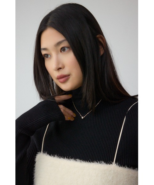 AZUL by moussy（アズールバイマウジー）の「ラインストーンクローバーネックレス（ネックレス・レディース・シルバー/ゴールド系その他・FREE）」の8枚目の写真