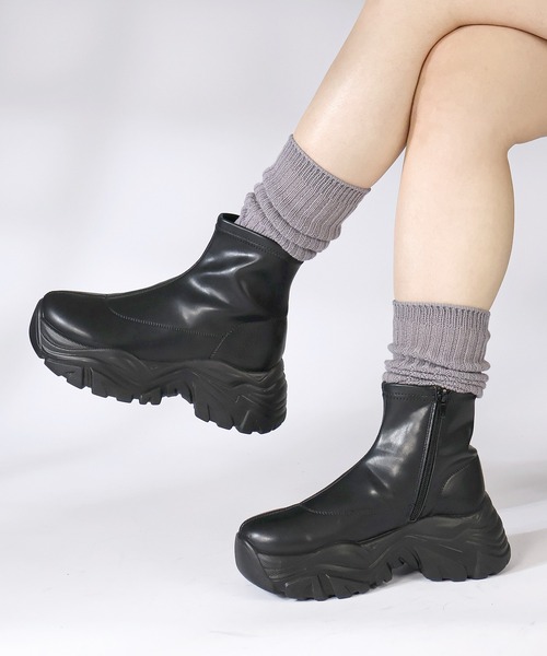 LOVEHUNTER（ラブハンター）の「+6cm 軽量厚底 スニーカーソール レースアップブーツ ストレッチブーツ（ブーツ・レディース・ホワイト系1/ブラック系1/ブラック系2/ホワイト系2・L/M/S/SS/3L/LL）」の10枚目の写真