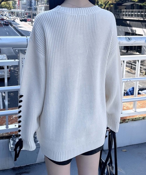 INGNI(イング)の「レースアップチュニックニット(ニット/セーター・レディース・ベージュ系6/ホワイト×ブラック/チャコールグレー×ブラック・M)」の10枚目の写真