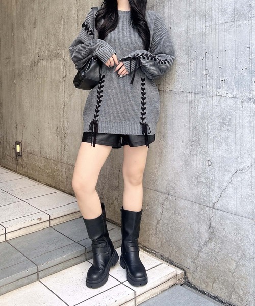 INGNI(イング)の「レースアップチュニックニット(ニット/セーター・レディース・ベージュ系6/ホワイト×ブラック/チャコールグレー×ブラック・M)」の5枚目の写真
