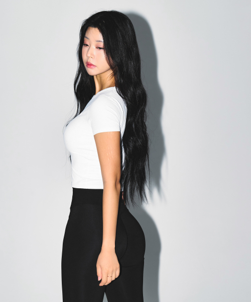 BORN TO WIN（ボーントゥウィン）の「W FITNESS RIBBED T-SHIRTS [WHITE]（Tシャツ/カットソー・レディース・その他・3/1/2）」の7枚目の写真