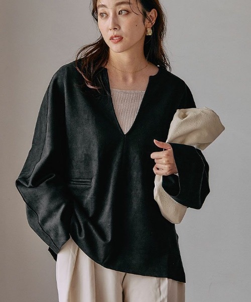 aquagarage（アクアガレージ）の「キーネックオーバートップス（Tシャツ/カットソー・レディース・ブラック/ブラウン/サンドベージュ・FREE）」の2枚目の写真
