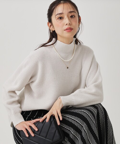 手洗い可／日本製／温かく軽い】ミドルゲージニットトップス（ニット