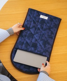 Wpc. Patterns（ダブリュピーシーパターンズ）の「Wpc. Patterns はっ水キルティングPCケース（PC・タブレットケース）」