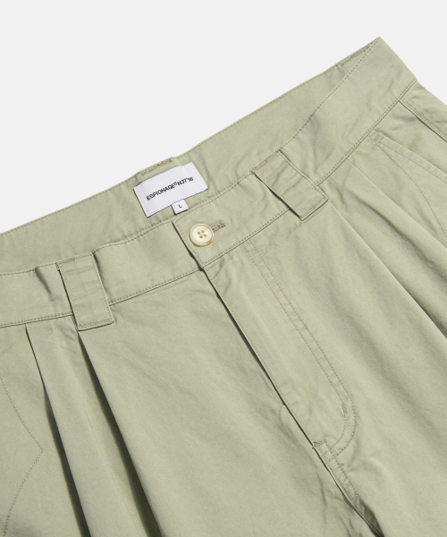ESPIONAGE（エスピオナジ）の「Double Pleats Chino Shorts Khaki Beige（その他パンツ・レディース・その他・MEDIUM/LARGE/X-LARGE）」の5枚目の写真