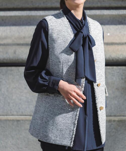 grove（グローブ）の「【マシンウォッシュ/防シワ/UVカット】裾プリーツ取り外しボウタイブラウス（シャツ/ブラウス・レディース・ネイビー/ブラック/オフホワイト・02/03/05/04/01）」の17枚目の写真