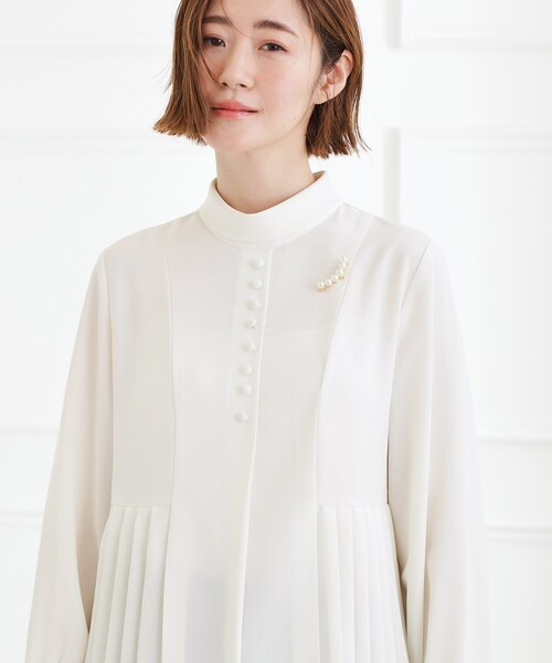 grove（グローブ）の「【マシンウォッシュ/防シワ/UVカット】裾プリーツ取り外しボウタイブラウス（シャツ/ブラウス・レディース・ネイビー/ブラック/オフホワイト・02/03/05/04/01）」の22枚目の写真