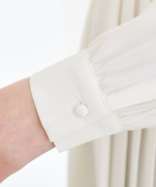 grove（グローブ）の「【マシンウォッシュ/防シワ/UVカット】裾プリーツ取り外しボウタイブラウス（シャツ/ブラウス・レディース・ネイビー/ブラック/オフホワイト・02/03/05/04/01）」の13枚目の写真