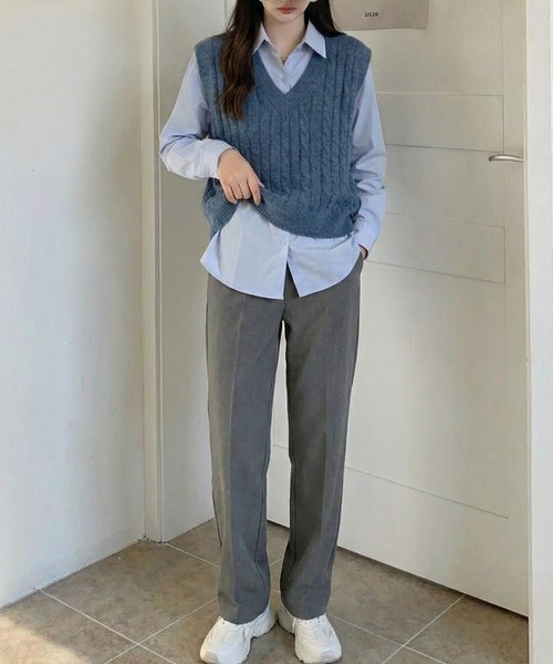 cammie(キャミー)の「ケーブルニットベスト(ベスト・レディース・ホワイト/ブラック/ブルー・F)」の13枚目の写真