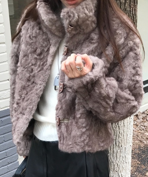 Stand collar duffle coat