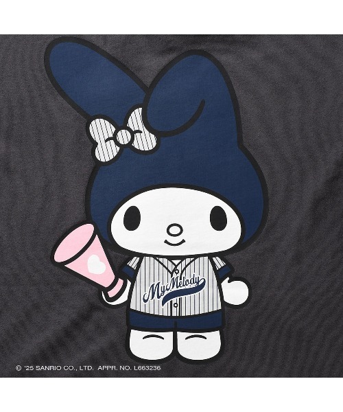 sanrio（サンリオ）の「サンリオキャラクターズ × ホームゲーム [HOMEGAME] - マイメロディー 半袖 Tシャツ [MY MELODY UNIFORM TEE BLACK HG2501102]（Tシャツ/カットソー・レディース・ブラック・LARGE/MEDIUM/SMALL/X-LARGE）」の4枚目の写真
