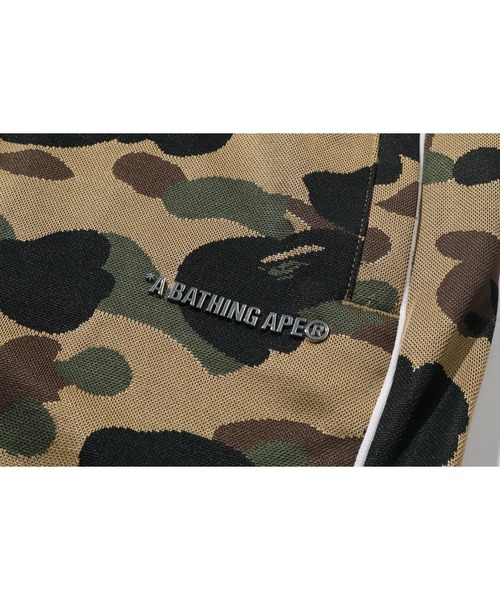 A BATHING APE（アベイシングエイプ）の「1ST CAMO A BATHING APE LOGO RELAXED FIT TRACK SWEATPANTS（その他パンツ・メンズ・イエロー/グリーン・MEDIUM/SMALL/X-LARGE）」の6枚目の写真