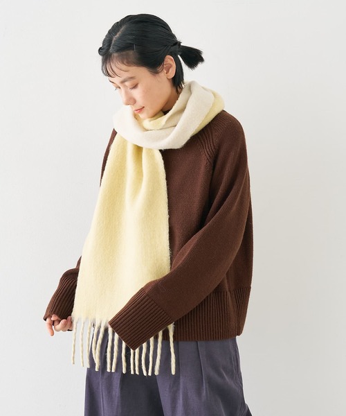 collex（コレックス）の「ソフトブークレーリバーシブルマフラー（マフラー・レディース・レモンイエロー/ネイビー・フリー）」の5枚目の写真