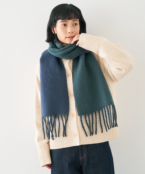 collex（コレックス）の「ソフトブークレーリバーシブルマフラー（マフラー・レディース・レモンイエロー/ネイビー・フリー）」の8枚目の写真