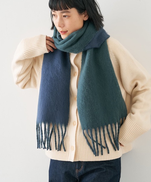 collex（コレックス）の「ソフトブークレーリバーシブルマフラー（マフラー・レディース・レモンイエロー/ネイビー・フリー）」の10枚目の写真