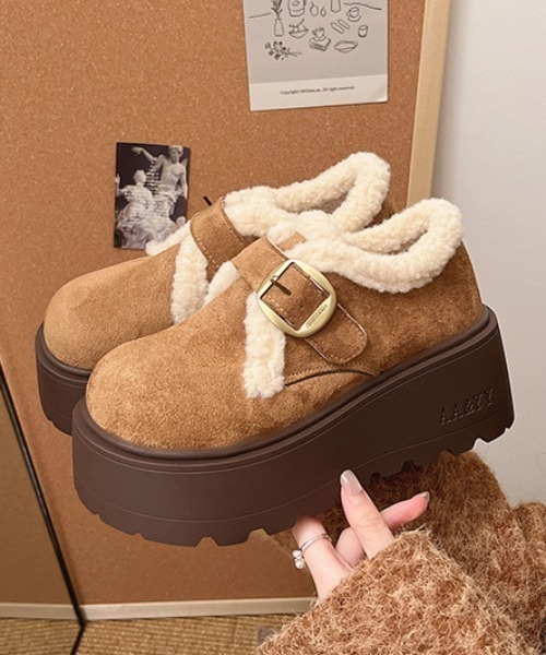 Vipoa(ヴィポア)の「厚底ムートンブーツ(ブーツ・レディース・キャメル/ブラウン・LARGE/MEDIUM/SMALL)」の10枚目の写真